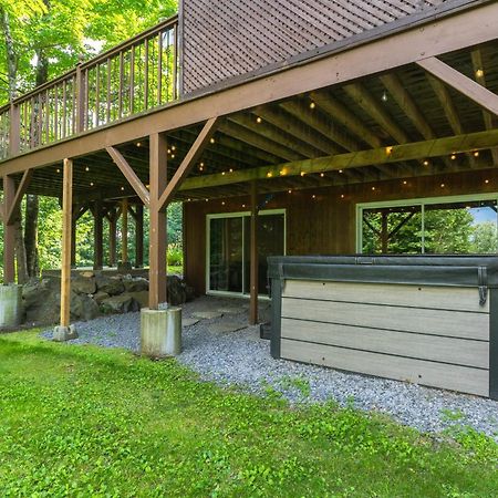 Cozy Chalet With Pool And Spa Villa Grenville-Sur-La-Rouge Exterior photo